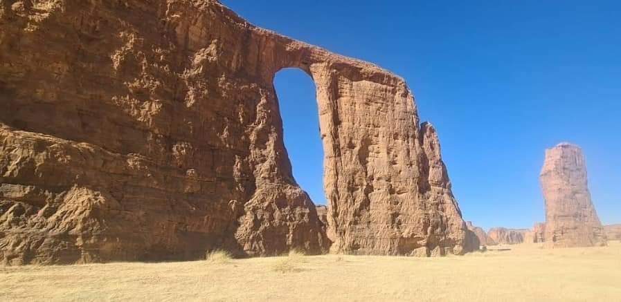 CO NÁM UČEBNICE HIS-TORIE TAJÍ? PROBÍHALY NA URČITÝCH MÍSTECH PLASMATICKÉ NEBO JADERNÉ&nbsp;UDÁLOSTI?