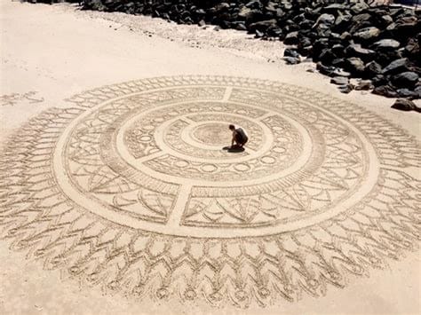 ŽIJEME NA OBROVSKÉ&nbsp;MANDALE?