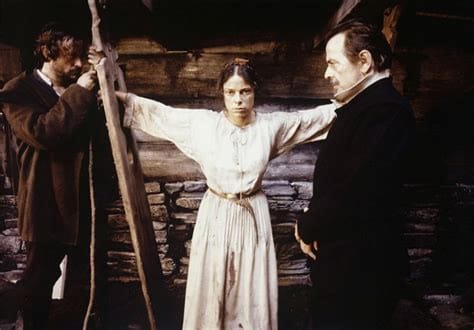 HONY NA „ČARODĚJNICE“ NIKDY&nbsp;NEPŘESTALY