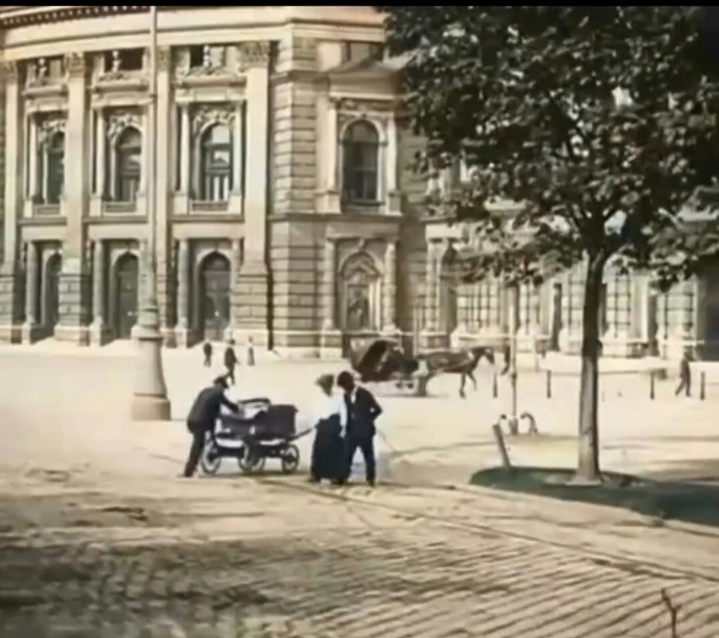 VÍDEŇ NA KONCI STARÉHO SVĚTOVÉHO ŘÁDU –&nbsp;video