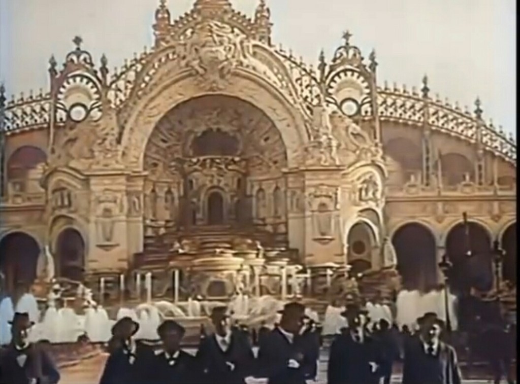 PAŘÍŽ NA KONCI STARÉHO SVĚTOVÉHO ŘÁDU – video&nbsp;(doporučuji)