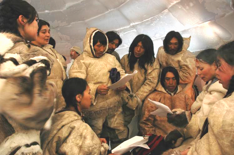 STAŘÍ ESKYMÁCI VĚŘILI, ŽE HVĚZDY JSOU DÍRKY, JIMIŽ PROUDÍ SVĚTLO NEKONEČNA – aneb světlo našeho pravého životadárného slunce&nbsp;Solaru.