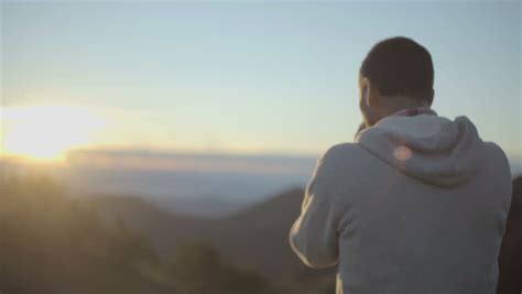 JAK ČLOVĚK VNÍMÁ PROPLUTÍ LEDOVÝMI BARIÉRAMI A ENERGETICKOU STĚNOU KUPOLE? Jaké pocity přicházejí a jak to mění pohled na&nbsp;realitu.