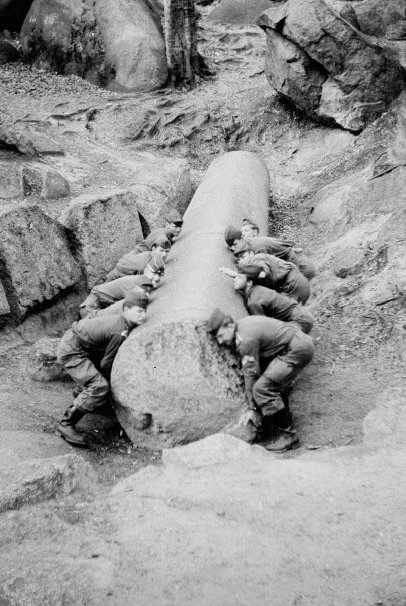 KDO ZNIČIL FELSENMEER?